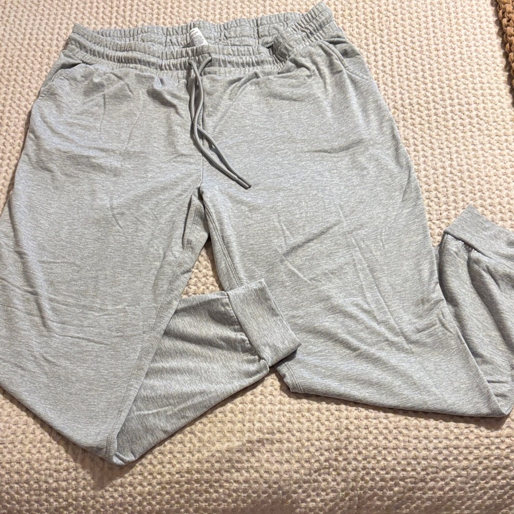 Women’s Gray Jogger Pants